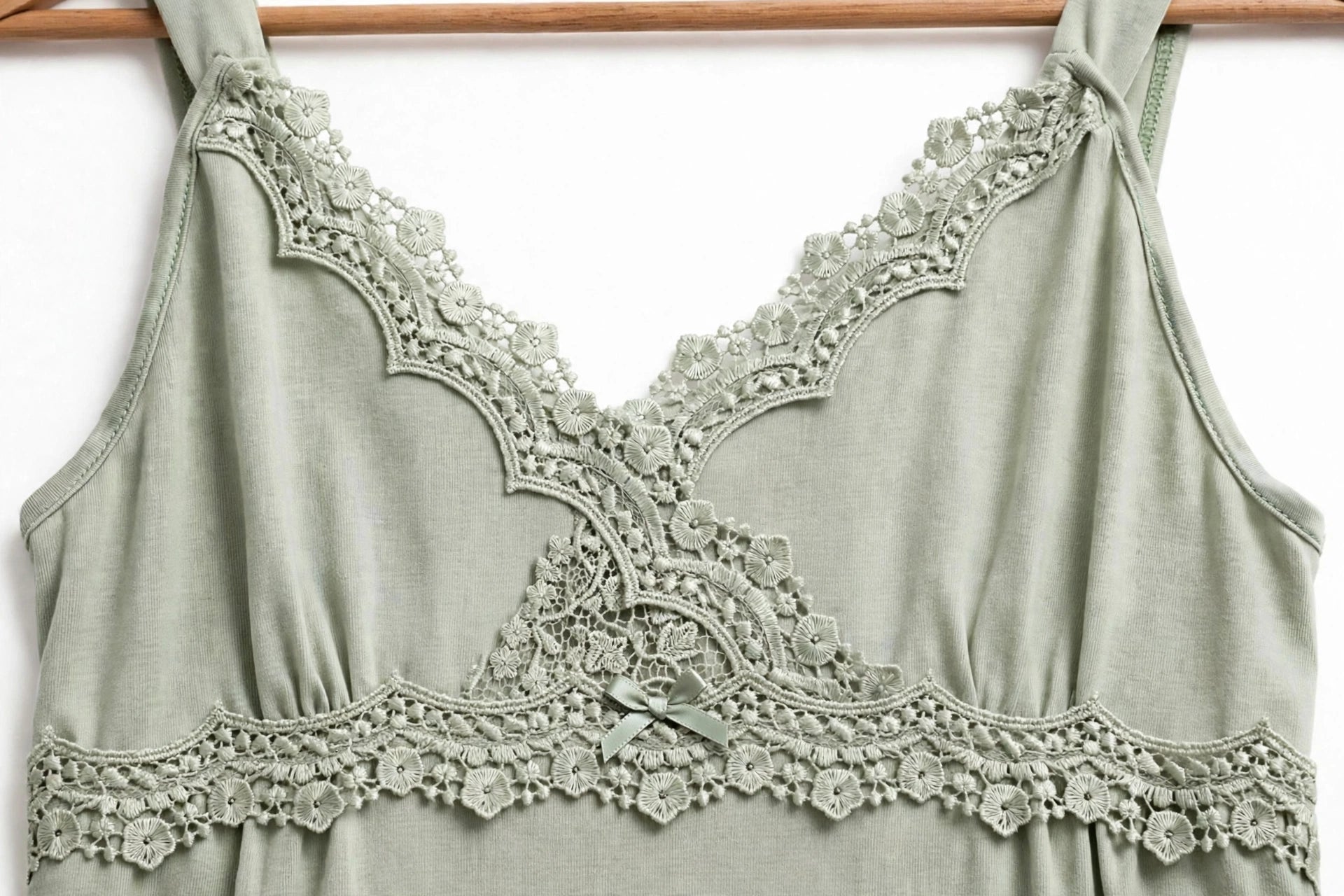 Ensemble Pyjama Maternité 3 Pièces Vert Sauge - Dentelle Coton - Grossesse & Allaitement - LunaBelle